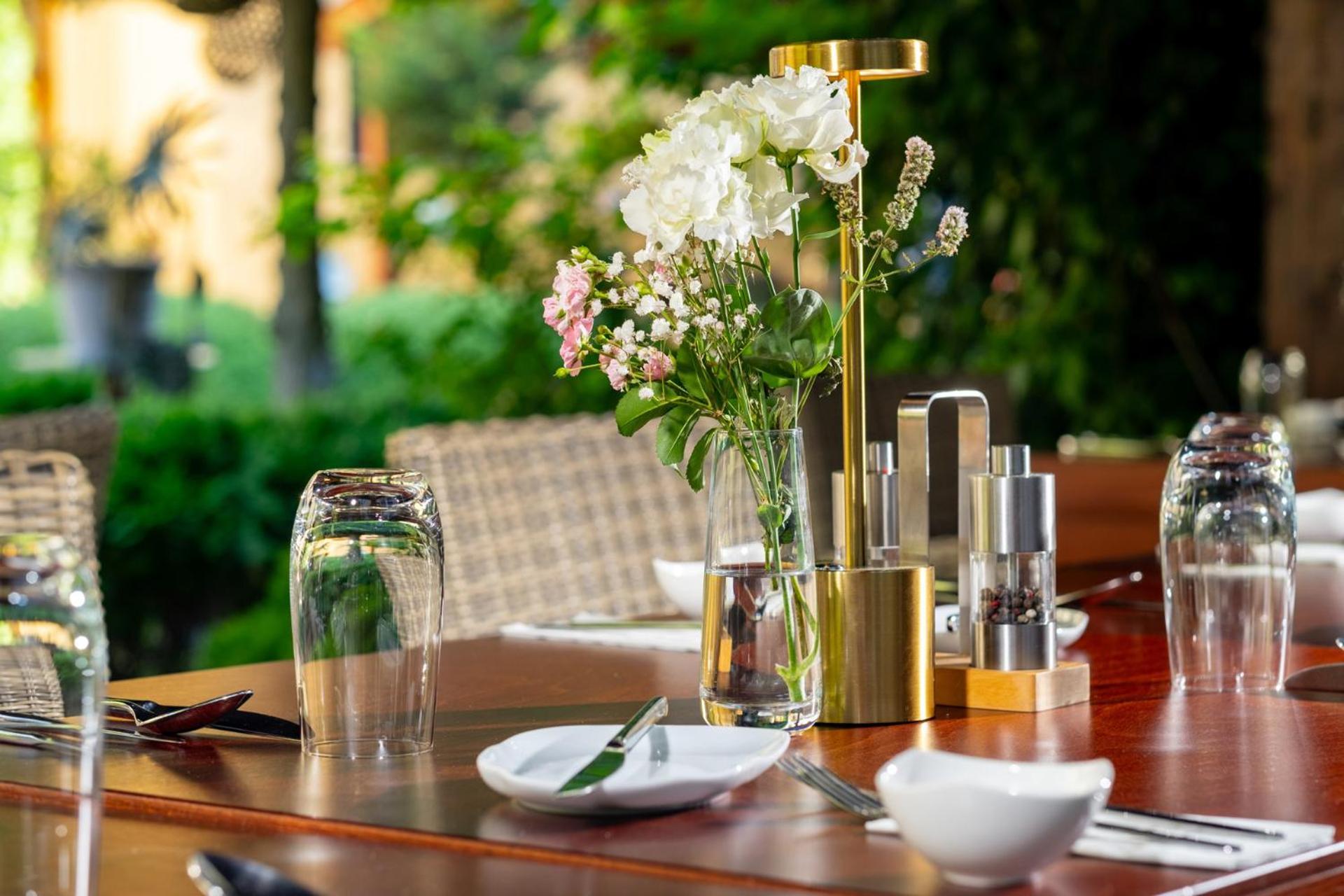 Hotel Golden Eagle ليفيتسا المظهر الخارجي الصورة