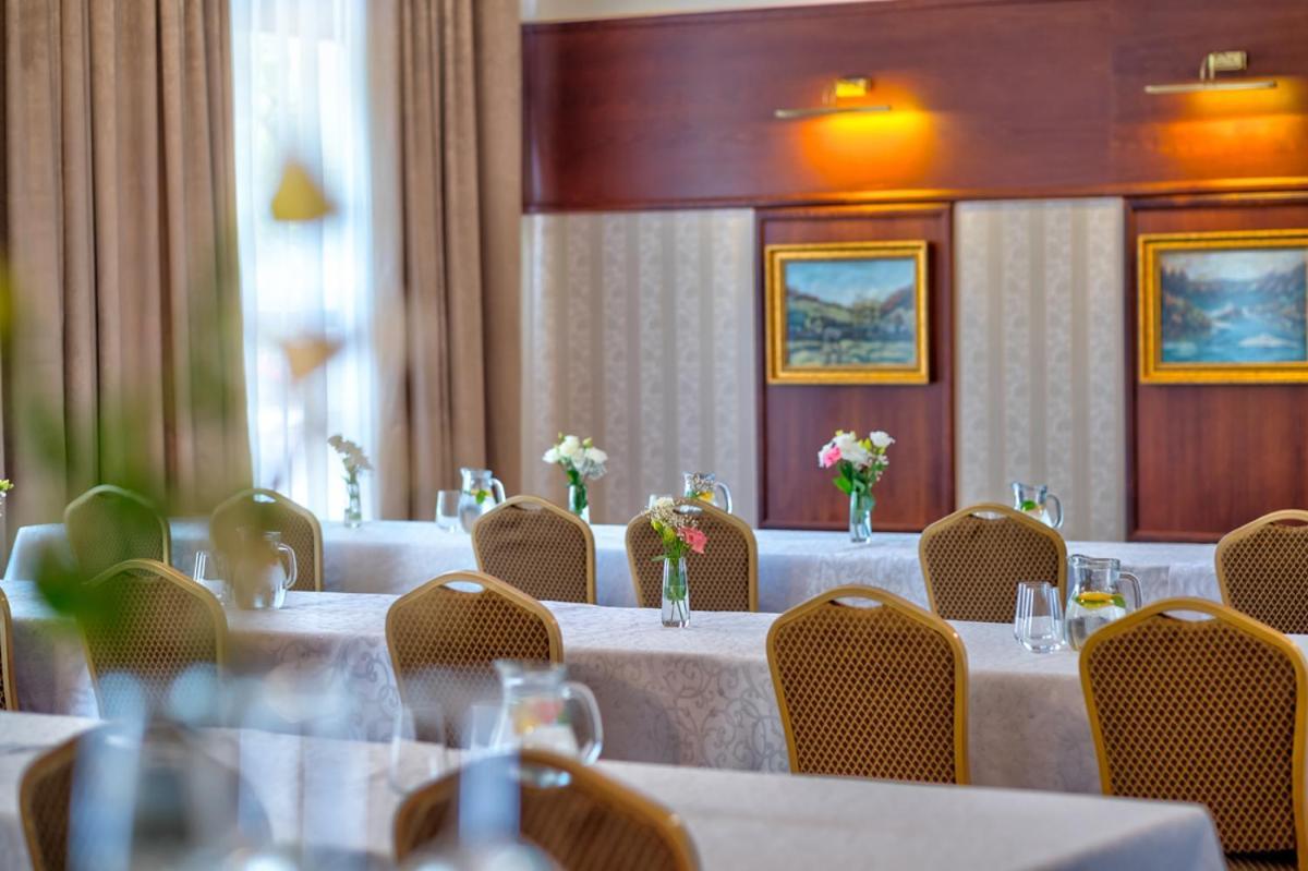 Hotel Golden Eagle ليفيتسا المظهر الخارجي الصورة