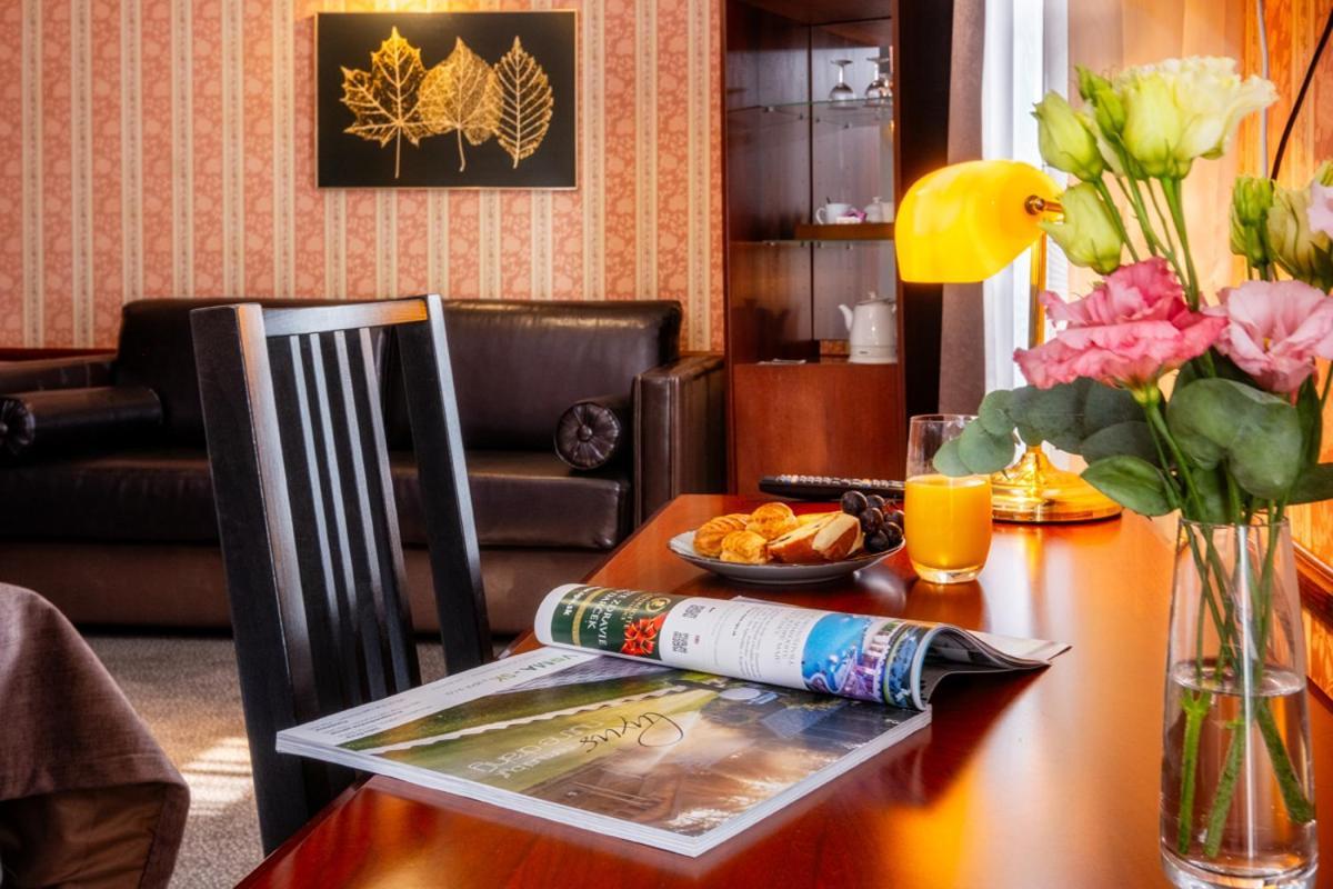 Hotel Golden Eagle ليفيتسا المظهر الخارجي الصورة