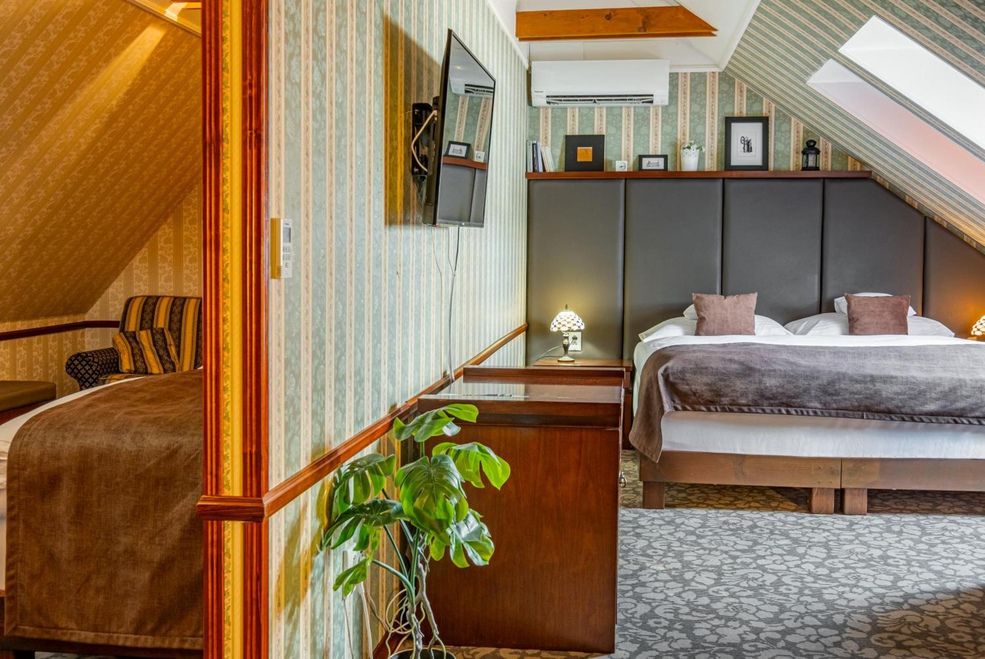 Hotel Golden Eagle ليفيتسا المظهر الخارجي الصورة